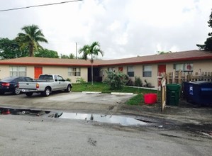 899 NE 15th St in Fort Lauderdale, FL - Building Photo - Building Photo