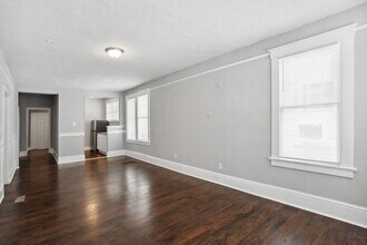 923 W Victory Dr in Savannah, GA - Building Photo - Building Photo