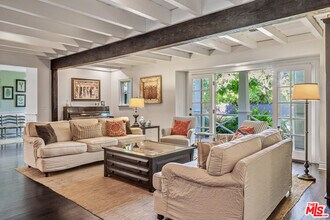 4537 Agnes Ave in Los Angeles, CA - Building Photo - Building Photo