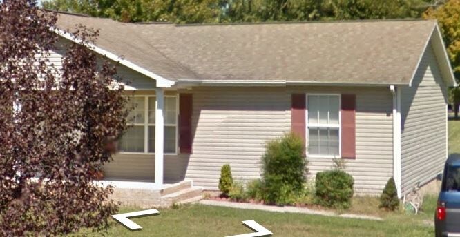 202 9th St in Grottoes, VA - Building Photo