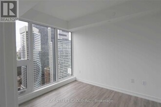 77-3077 Shuter St in Toronto, ON - Building Photo - Building Photo