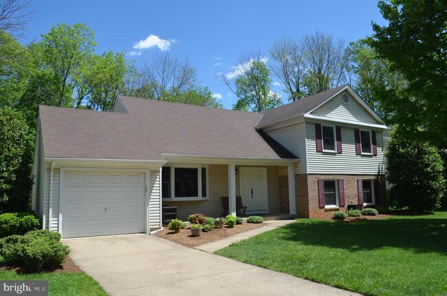 property at 5611 Herberts Crossing Dr