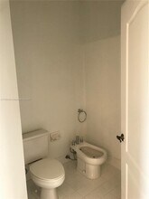 10957 NW 59th St in Doral, FL - Building Photo - Building Photo