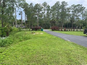 4143 2nd Ave NE in Naples, FL - Building Photo - Building Photo