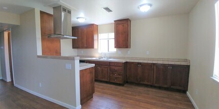 2740 Arcadia Dr-Unit -1 in Cameron Park, CA - Foto de edificio - Building Photo