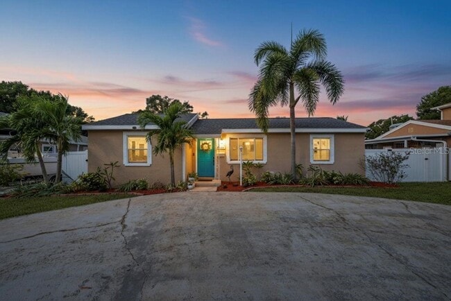 1334 59th St N in St. Petersburg, FL - Building Photo - Building Photo