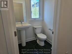 1320 Whitlow Grass Wy in Ottawa, ON - Building Photo - Building Photo