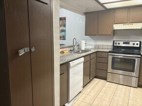 423 NE 115th St in Oklahoma City, OK - Building Photo - Building Photo