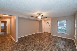 859 Collinswood Dr in Jacksonville, FL - Building Photo - Building Photo