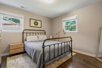 2521 Dora Dr in Charlotte, NC - Building Photo - Building Photo