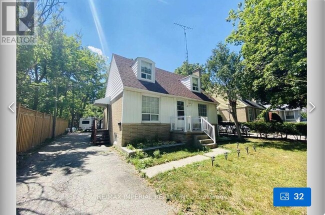 118 Ruggles Ave