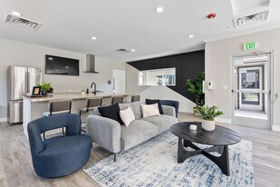 The James Apartments in Riverside, CA - Building Photo