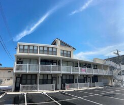 9415 Pacific Ave in Margate City, NJ - Building Photo