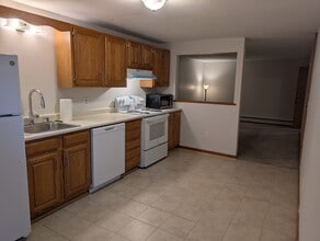 33 Garden Rd, Unit Unit B4 in Plaistow, NH - Building Photo - Building Photo