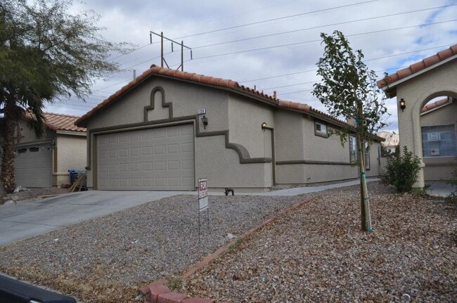 1128 Pleasant Brook St in Las Vegas, NV - Building Photo - Building Photo