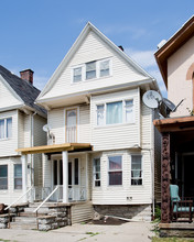 877 Niagara St in Buffalo, NY - Building Photo - Building Photo