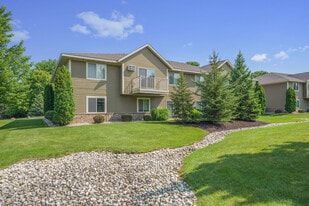 De Pere Crossing in De Pere, WI - Building Photo