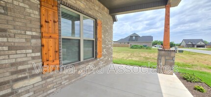 1000 Trestle Ln in Centerton, AR - Building Photo - Building Photo