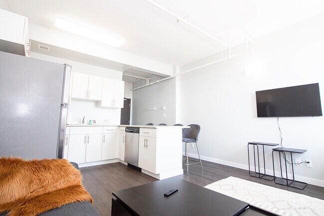 300 Taché Av in Winnipeg, MB - Building Photo - Building Photo