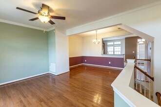 2042 Lockwood Dr in Charlottesville, VA - Building Photo - Building Photo