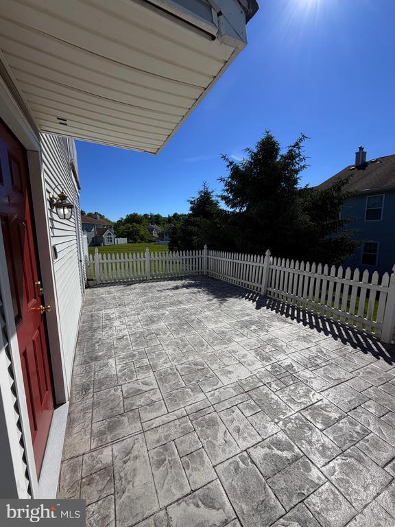 property at 543 Cedar Hollow Dr