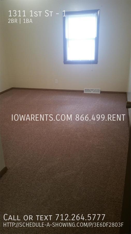 1311 1st St-Unit -1 in Red Oak, IA - Building Photo - Building Photo