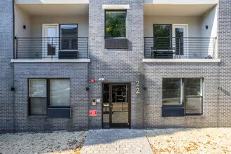 1522-1532 W Girard Ave in Philadelphia, PA - Foto de edificio - Building Photo