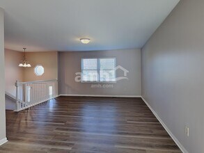 5925 Bluegrass Trl in McHenry, IL - Building Photo - Building Photo