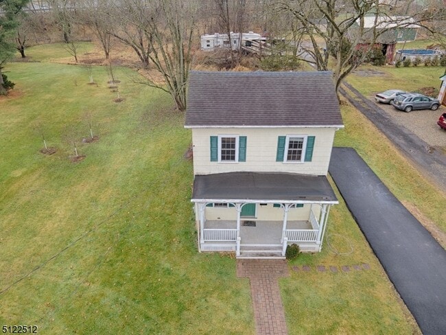 12 Hancock St in Clinton, NJ - Building Photo - Building Photo