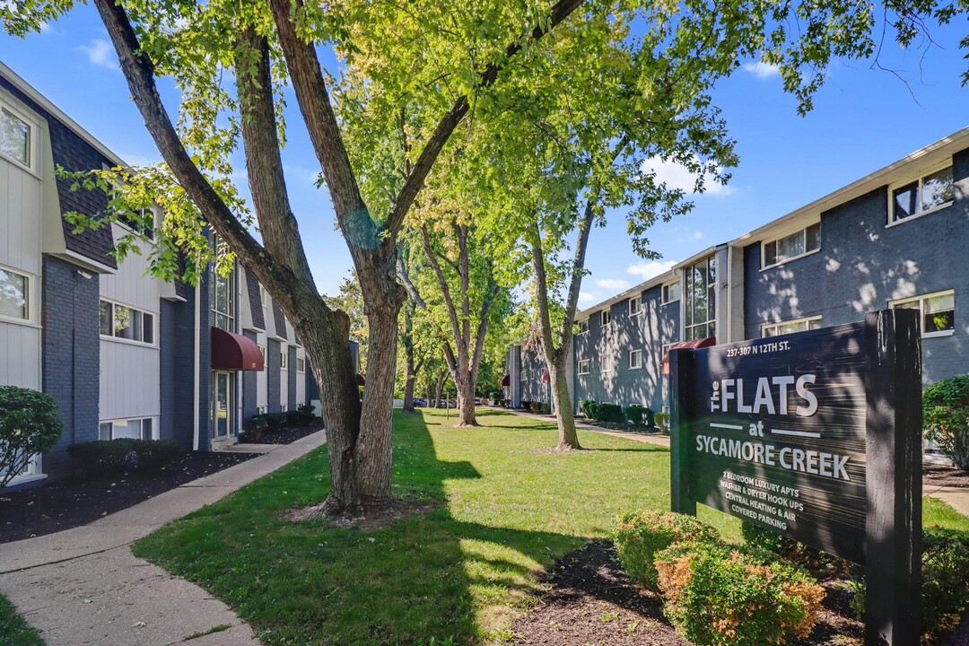 The Flats at Sycamore Creek in Miamisburg, OH - Building Photo