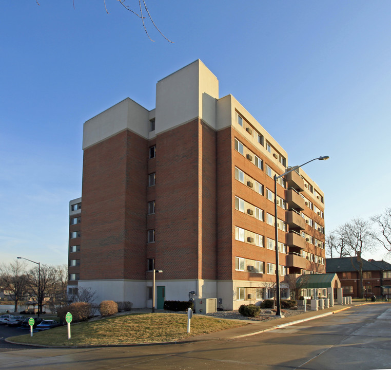 Riverview 500 in Mishawaka, IN - Foto de edificio