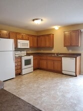 425d Hawthorne Blvd in Warrensburg, MO - Building Photo - Building Photo