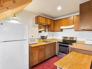 261 Quaking Aspen Ln in Stateline, NV - Building Photo - Building Photo