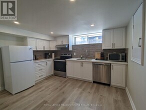 240 Wellesworth Dr in Toronto, ON - Building Photo - Building Photo