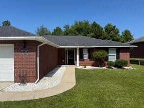 1681 Village Pkwy in Gulf Breeze, FL - Building Photo - Building Photo