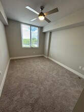 290 NW 159th St, Unit A in Miami, FL - Building Photo - Building Photo