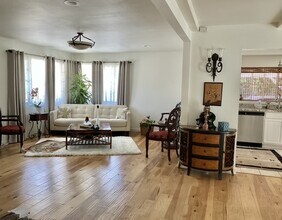 23176 Jonathan St in West Hills, CA - Building Photo - Building Photo
