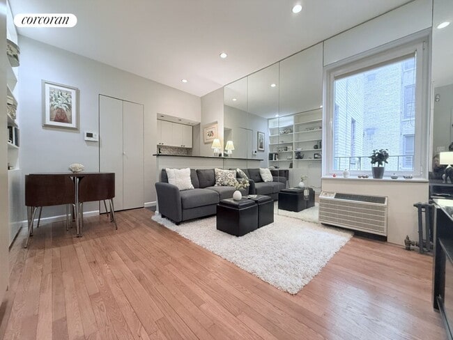 property at 424 E 57th St