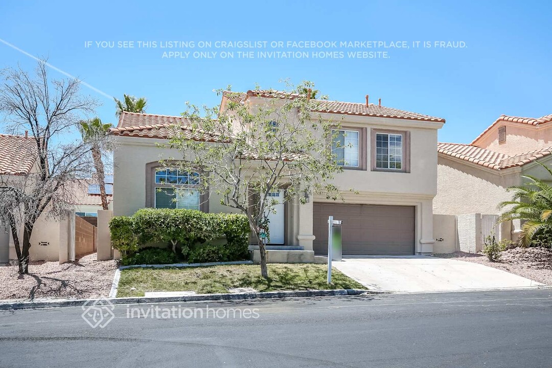 9425 Valley Hills Ave in Las Vegas, NV - Foto de edificio