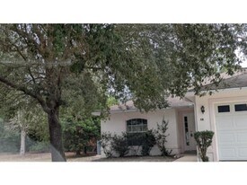 3 Prosperity Ln in Palm Coast, FL - Building Photo