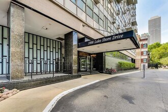 1000 N Lake Shore Dr in Chicago, IL - Building Photo - Building Photo