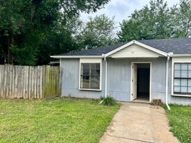 506 Cormay Ct in Springdale, AR - Building Photo
