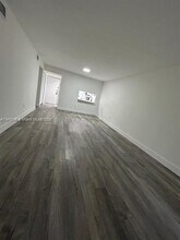 8875 Fontainebleau Blvd-Unit -201 in Miami, FL - Building Photo - Building Photo