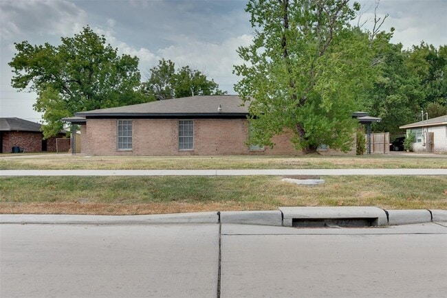 property at 2413 Woodgate St