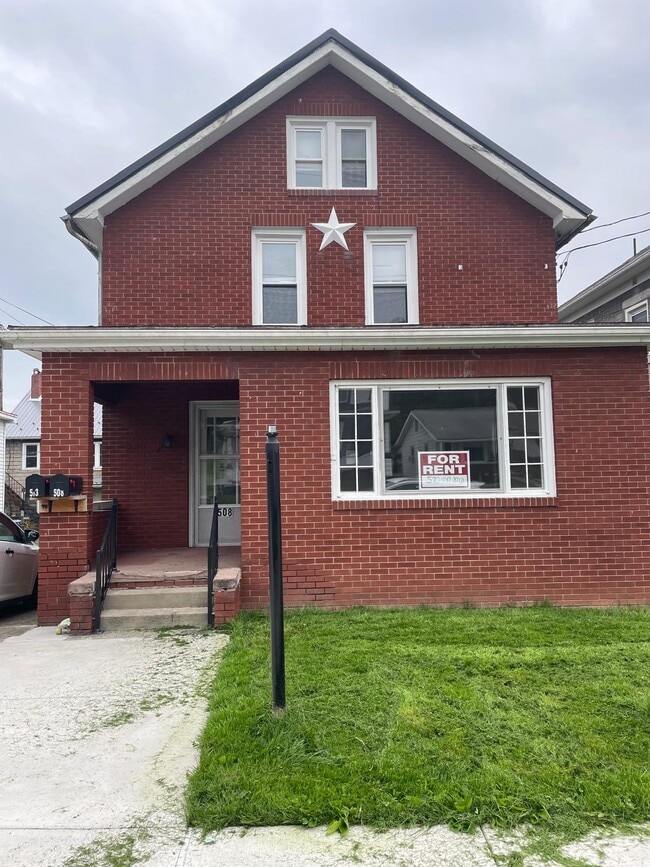 property at 508 W 5th St