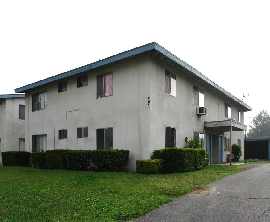 9271 Wheeler Ct in Fontana, CA - Building Photo