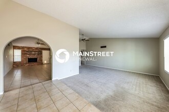 6202 W Sunnyside Dr in Glendale, AZ - Building Photo - Building Photo