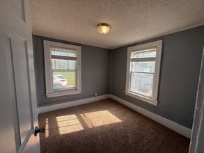 1321 Army Post Rd in Des Moines, IA - Building Photo - Building Photo