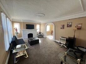 17303 Stoepel St, Unit 1