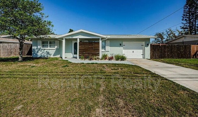 59 Lake Shore Dr in Palm Harbor, FL - Building Photo - Building Photo
